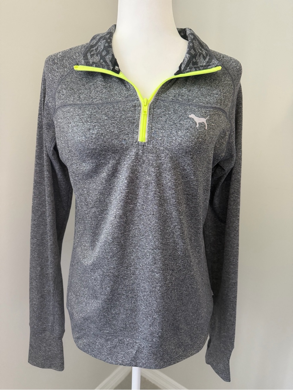 PINK Victoria’s Secret Performance Quarter Zip Pullover Gray Thumbholes Medium